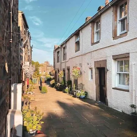 1700 Period Cottage George Street Addingham Extérieur photo